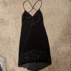 Cleo black thin velvet dress